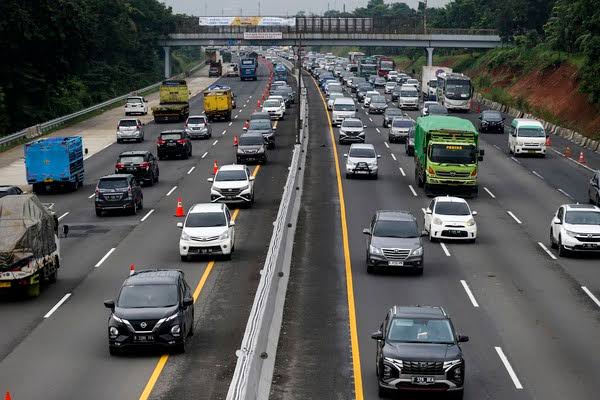 Puncak Arus Mudik Lebaran 2025 Diprediksi 28 Maret, Kemenhub Imbau Pemudik Waspada Kepadatan