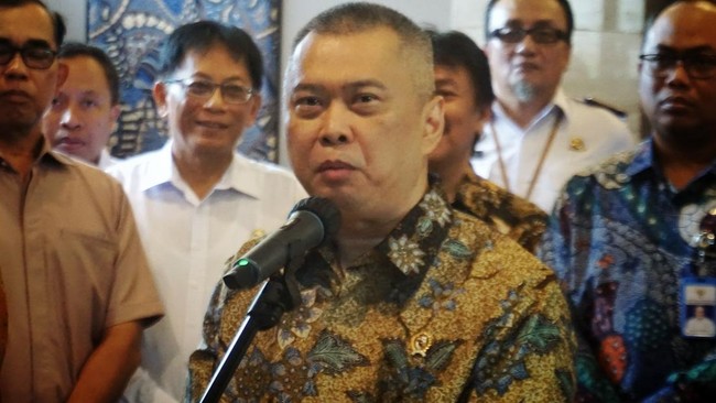 Menhub Bantah Larangan Truk, Hanya Pembatasan Operasional Saat Mudik