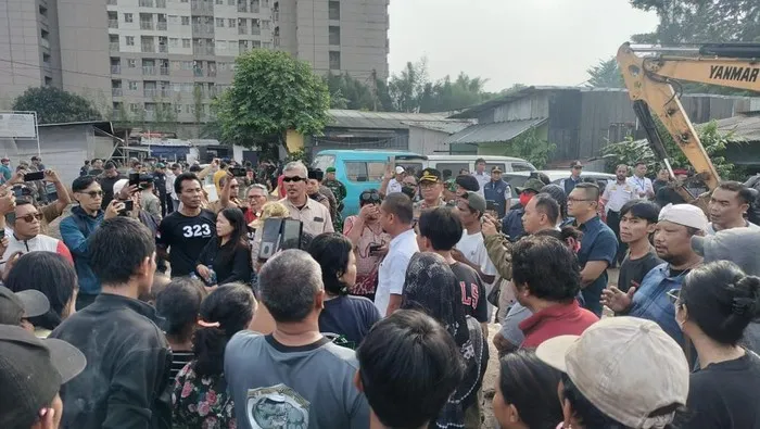 Penertiban Bangunan Liar Tempat Karaoke Dan Prostitusi Di Tangsel