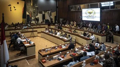 Opsi Perpanjangan Masa Jabatan DPRD Pasca Putusan MK
