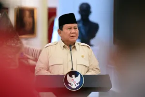Prabowo Beri Abolisi ke Tom Lembong dan Amnesti ke Hasto