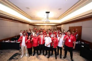 Dalam rangka menyambut Hari Jadi Forum Komunikasi Studi Mahasiswa Kekaryaan (Fokusmaker) yang ke 43 tahun, Ketua Umum Terpilih Badan Koordinasi Nasional Fokusmaker Abrory Ben Barka, mengumumkan Struktur Kepengurusan satu periode kedepan dibawah kepemimpinannya, pada Minggu (24/8/2025) sore.