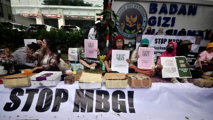 Suara Ibu Indonesia Desak Pemerintah Hentikan MBG, Buntut Keracunan Massal