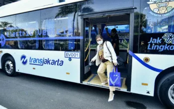 Heboh Tarif Bus Transjakarta akan Naik, Apa Alasannya?