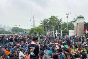 Buntut RKUHAP, Publik Demo di Tiga Titik