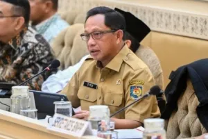 Mendagri: Pengusaha Siap Sumbang 125 Ribu Baju Reject untuk Korban Sumatera