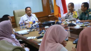 Wali Kota Tangerang Sachrudin mengumumkan status darurat bencana hidrometeorologi periode Desember 2025 hingga Maret 2025 kepada masyarakatnya.