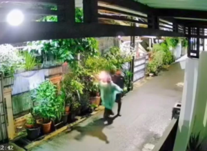 Tak Cukup Teror Bangkai Ayam, Rumah DJ Donny Diserang Bom Molotov