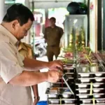 Setahun Program MBG: Capaian Puluhan Juta Penerima dan Catatan Evaluasi