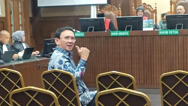 Ahok Sebut Lapangan Golf Jadi Tempat Negosiasi Korupsi