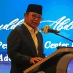 Board of Advisors Prasasti Institute sekaligus eks Gubernur Bank Indonesia (BI) Burhanuddin Abdullah membeberkan alasan ekonomi Indonesia yang semakin hari semakin loyo.