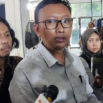 Yayasan Lembaga Bantuan Hukum Indonesia (YLBHI) menilai rencana penyusunan Rancangan Undang-Undang Penanggulangan Disinformasi dan Propaganda Asing bertentangan dengan konstitusi.