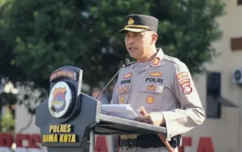 Kepala Kepolisian Resor (Kapolres) Kota Bima AKBP Didik Putra Kuncoro telah dibekukan dari jabatannya usai diduga menerima uang Rp1 miliar dari bandar narkoba Koko Erwin alias EK.