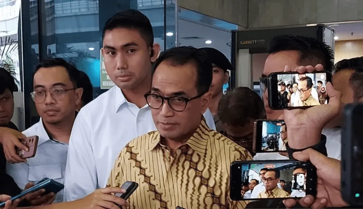 Komisi Pemberantasan Korupsi (KPK) kembali memanggil mantan Menteri Perhubungan Budi Karya Sumadi sebagai saksi dalam perkara dugaan korupsi di lingkungan Direktorat Jenderal Perkeretaapian (DJKA).